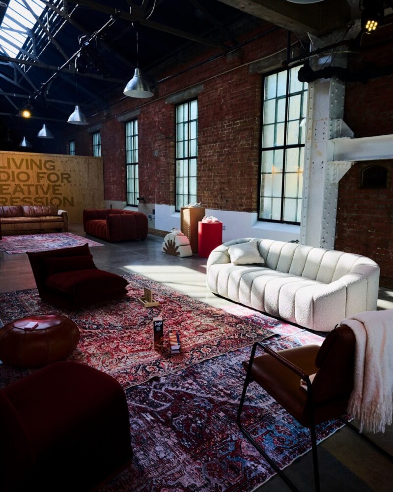 UGG Creates Immersive Sunroom Setting For Golden Collection 4 UGG SUNROOM ZARA LARSSON 0007 Instagram 1080x1350 Large