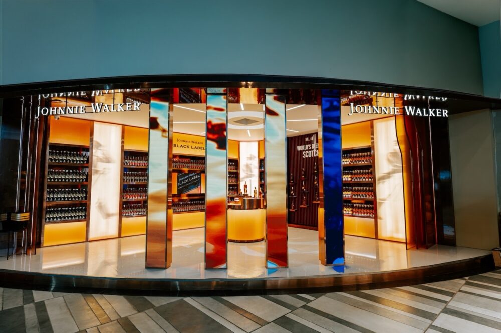 Johnnie Walker Black Label Opens Gurgaon Experience 3 Johnnie Walker Black Label retail experience at The Liquor Fort in Gurgaon