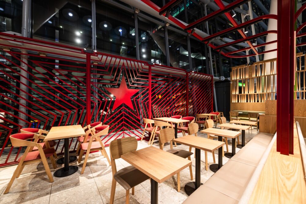 Pret T5 Arrivals 260803 12 Large